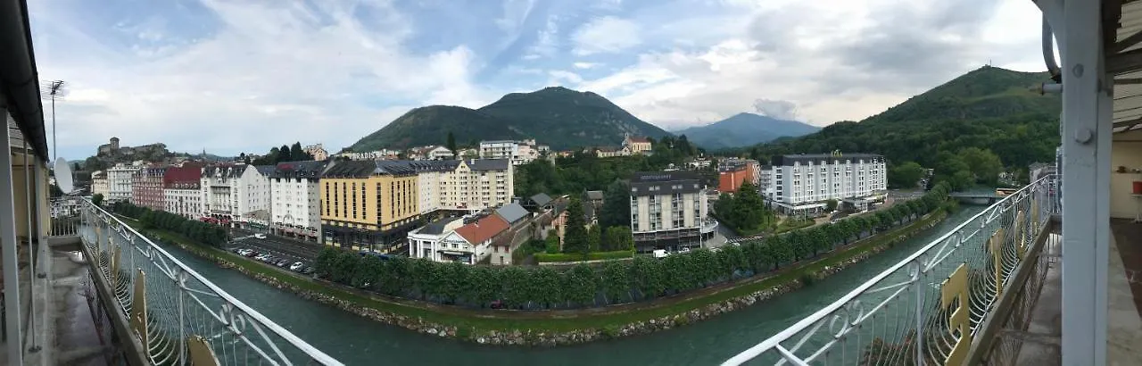 ***  Hotel Du Gave Lourdes France